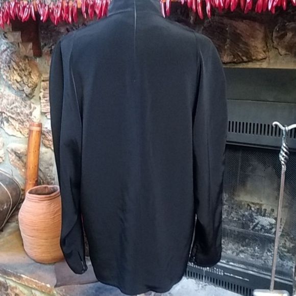 La Chine Classic Blouse by Galinda Wang - Picture 2 of 4